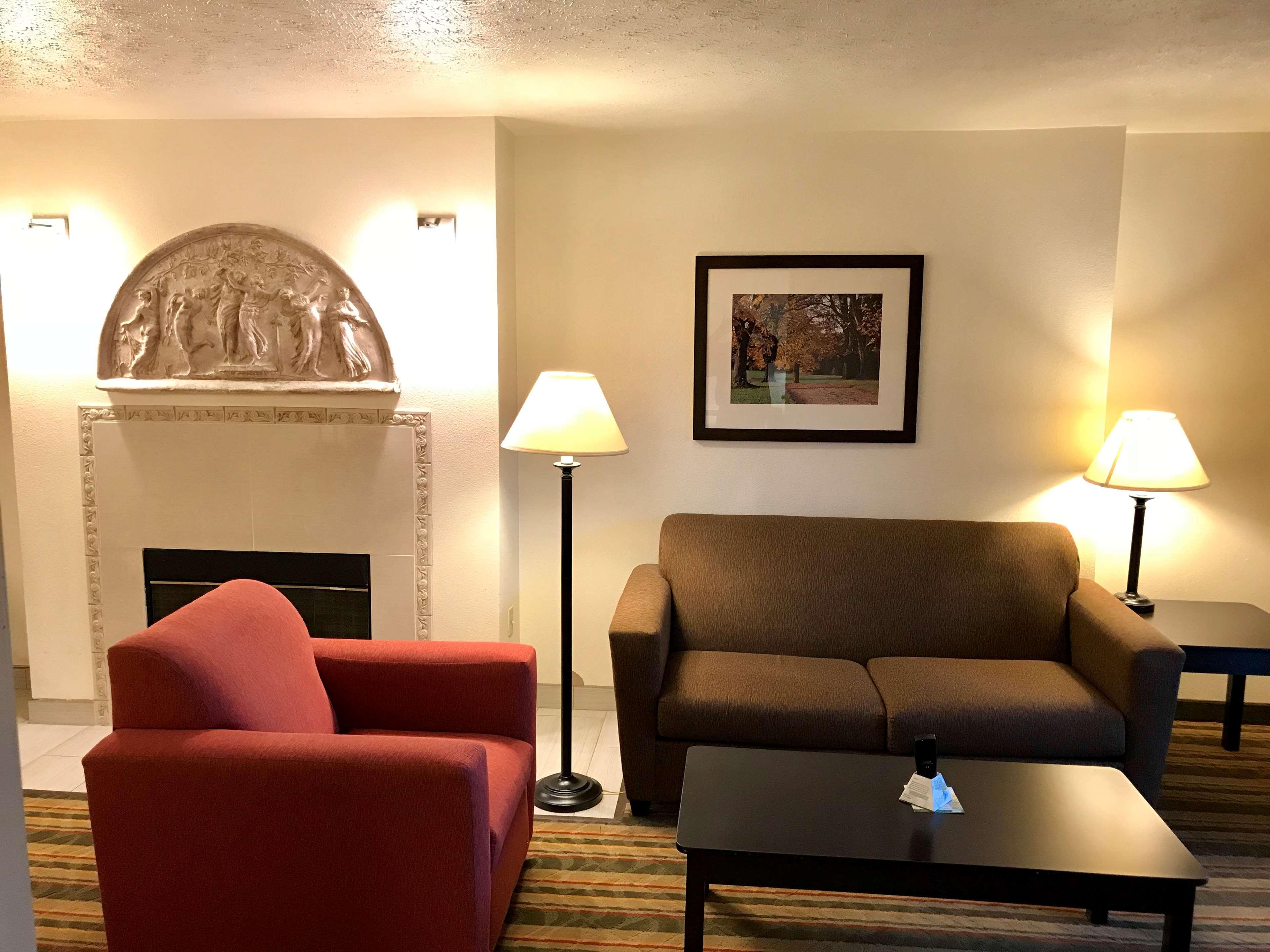 Best Western Plus Moose Jaw Extérieur photo