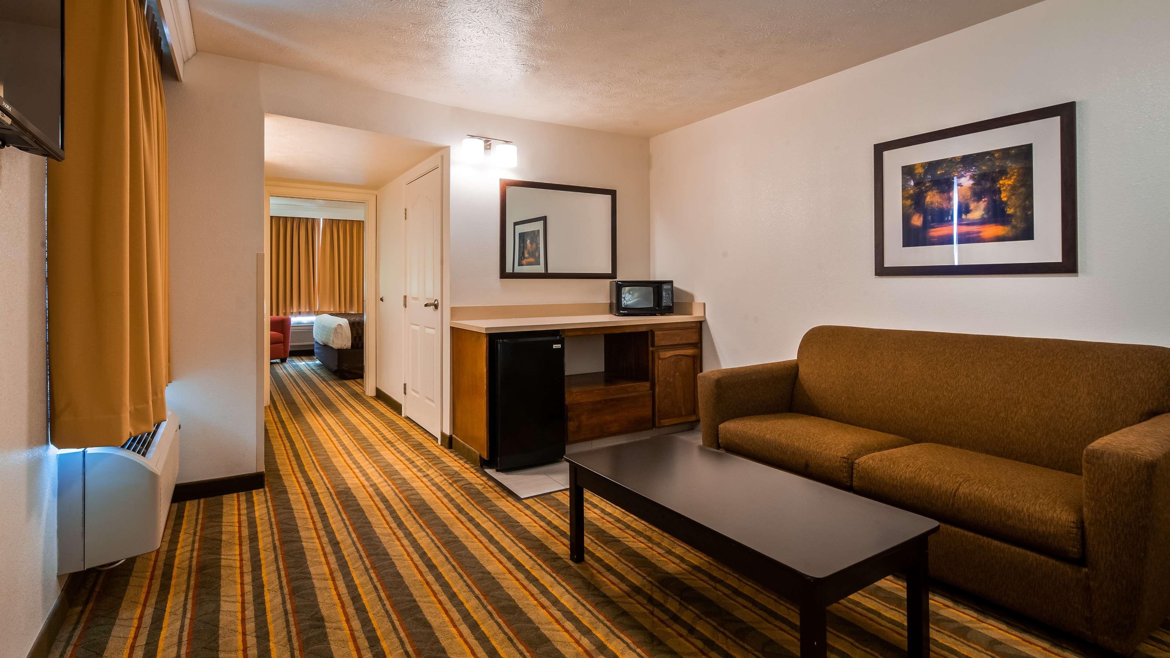 Best Western Plus Moose Jaw Extérieur photo
