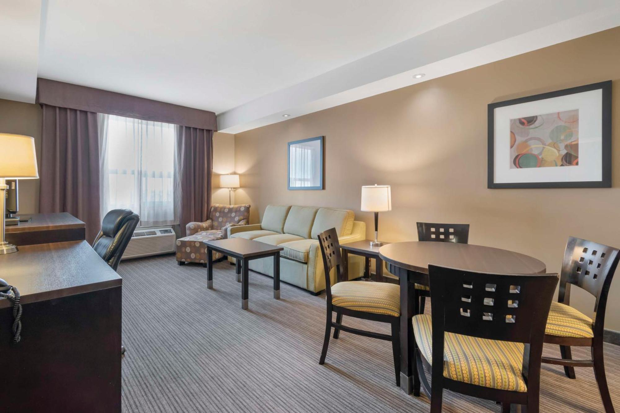 Best Western Plus Moose Jaw Extérieur photo